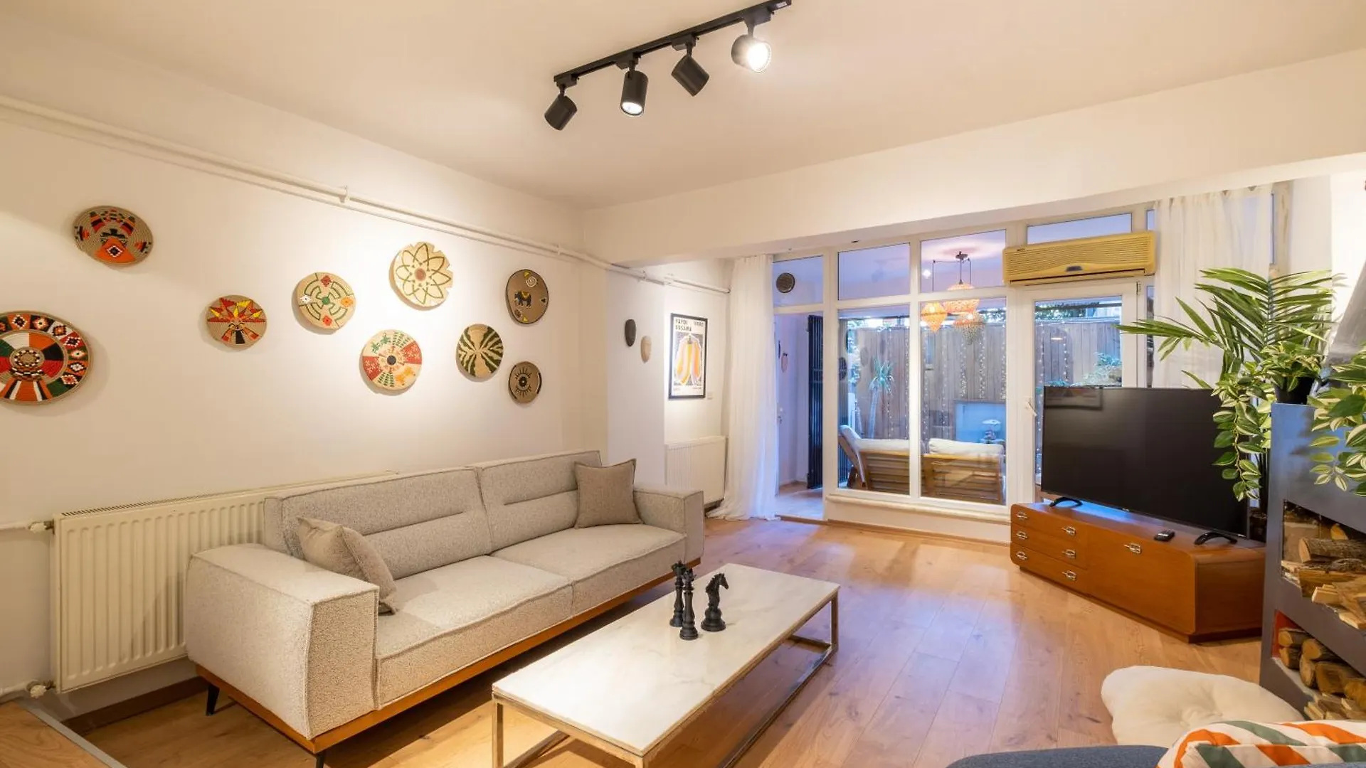Apartment Jardin Maison Newly Renovated 1 Bedroom Apt In Galata Istanbul