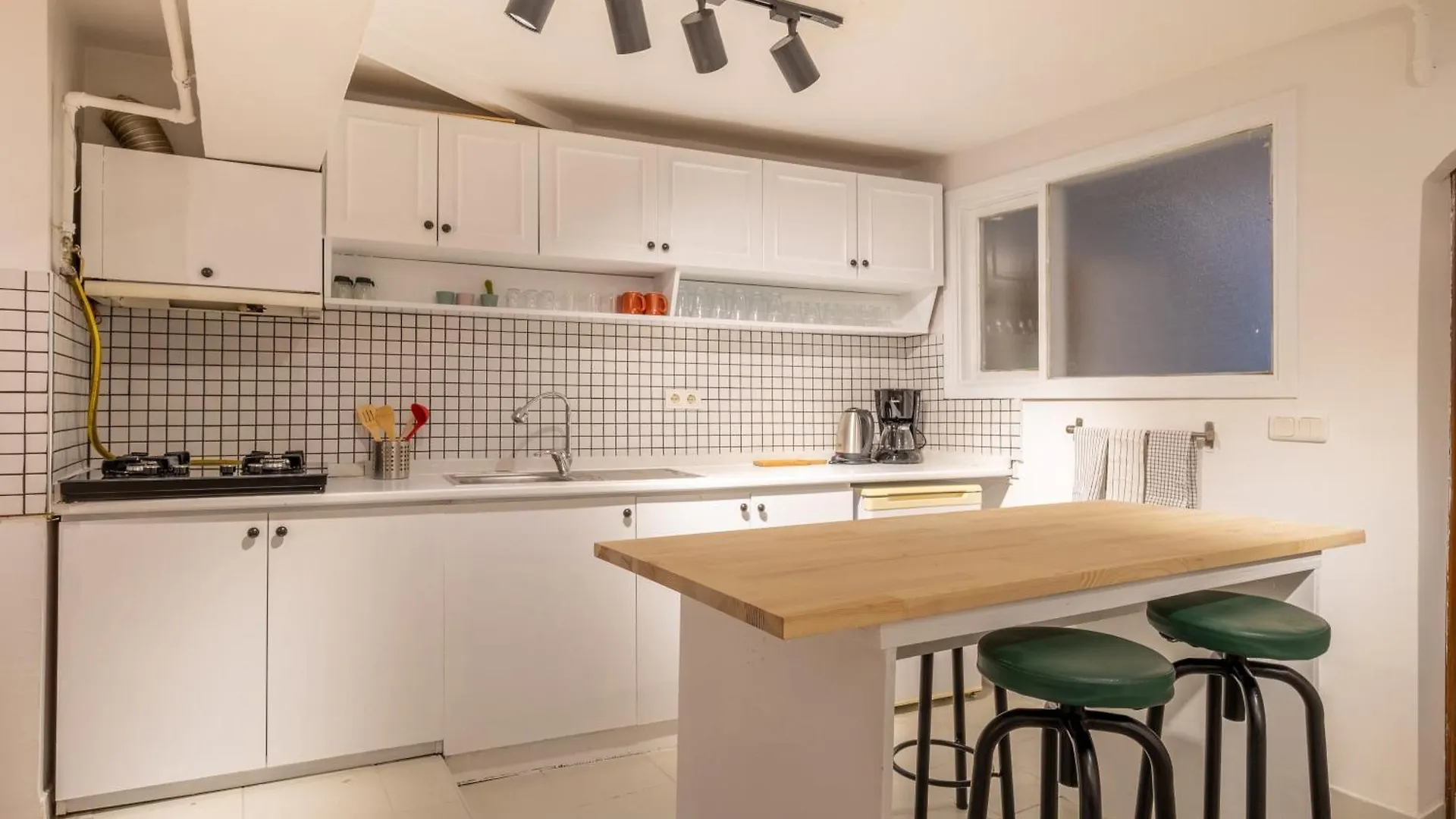 Jardin Maison Newly Renovated 1 Bedroom Apt In Galata Istanbul 0*,