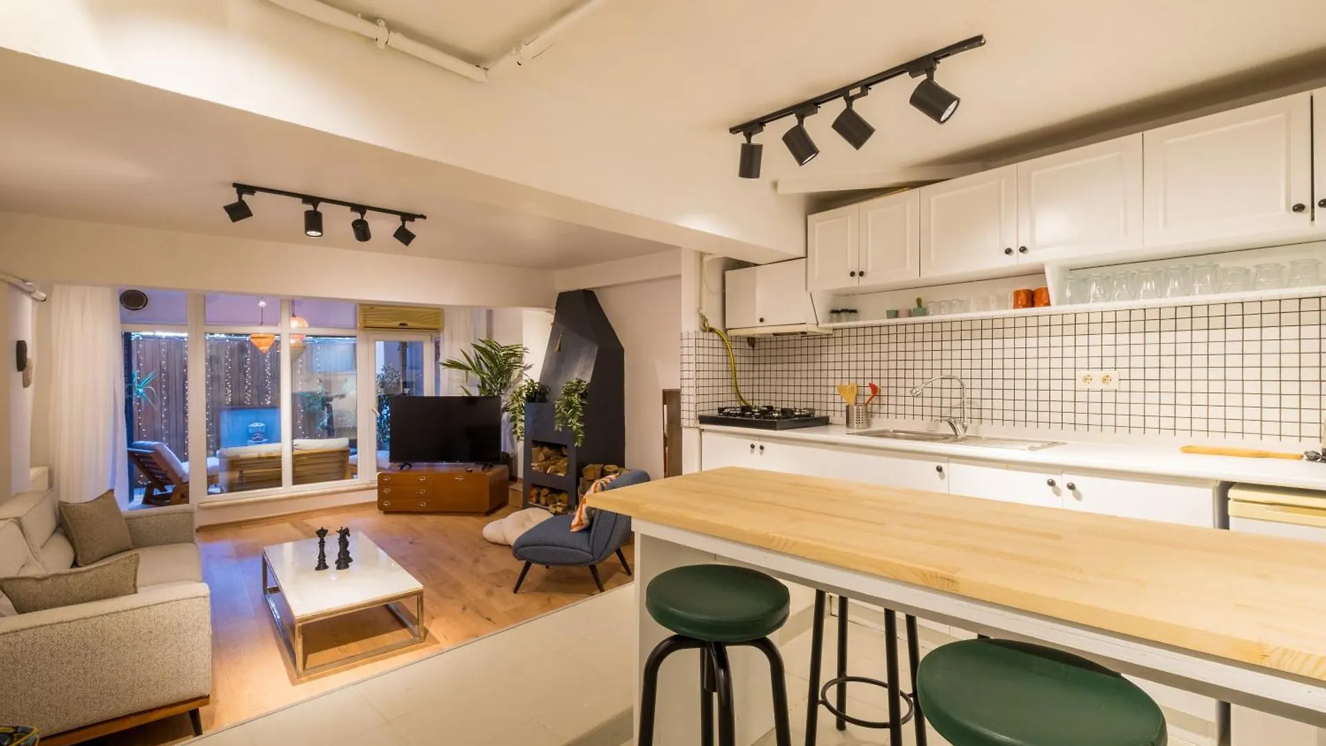 Jardin Maison Newly Renovated 1 Bedroom Apt In Galata Istanbul Apartment